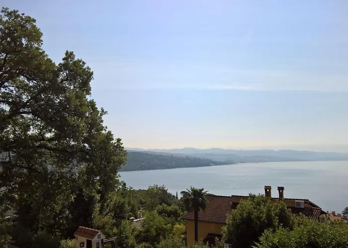 Nives Opatija